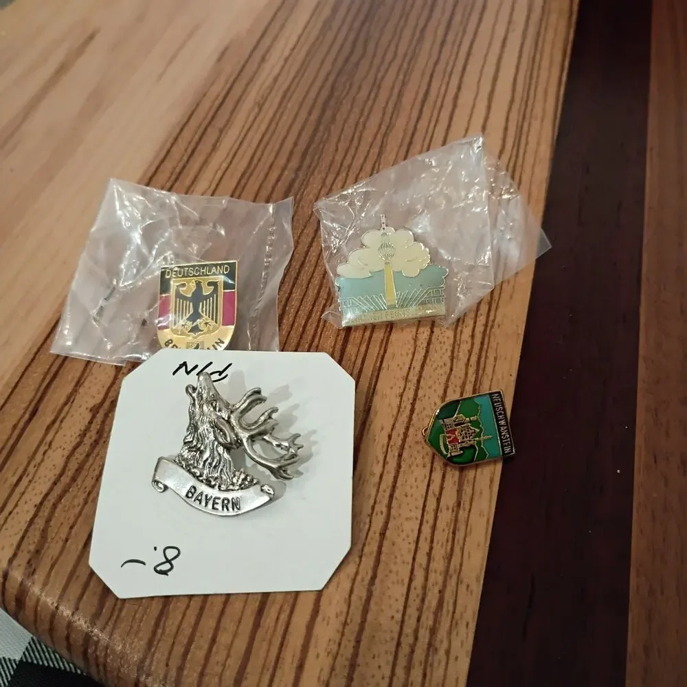 Deutschland German Pins Lot of 4 Berlin, Neuschwanstein, Fernsehturm, Stag